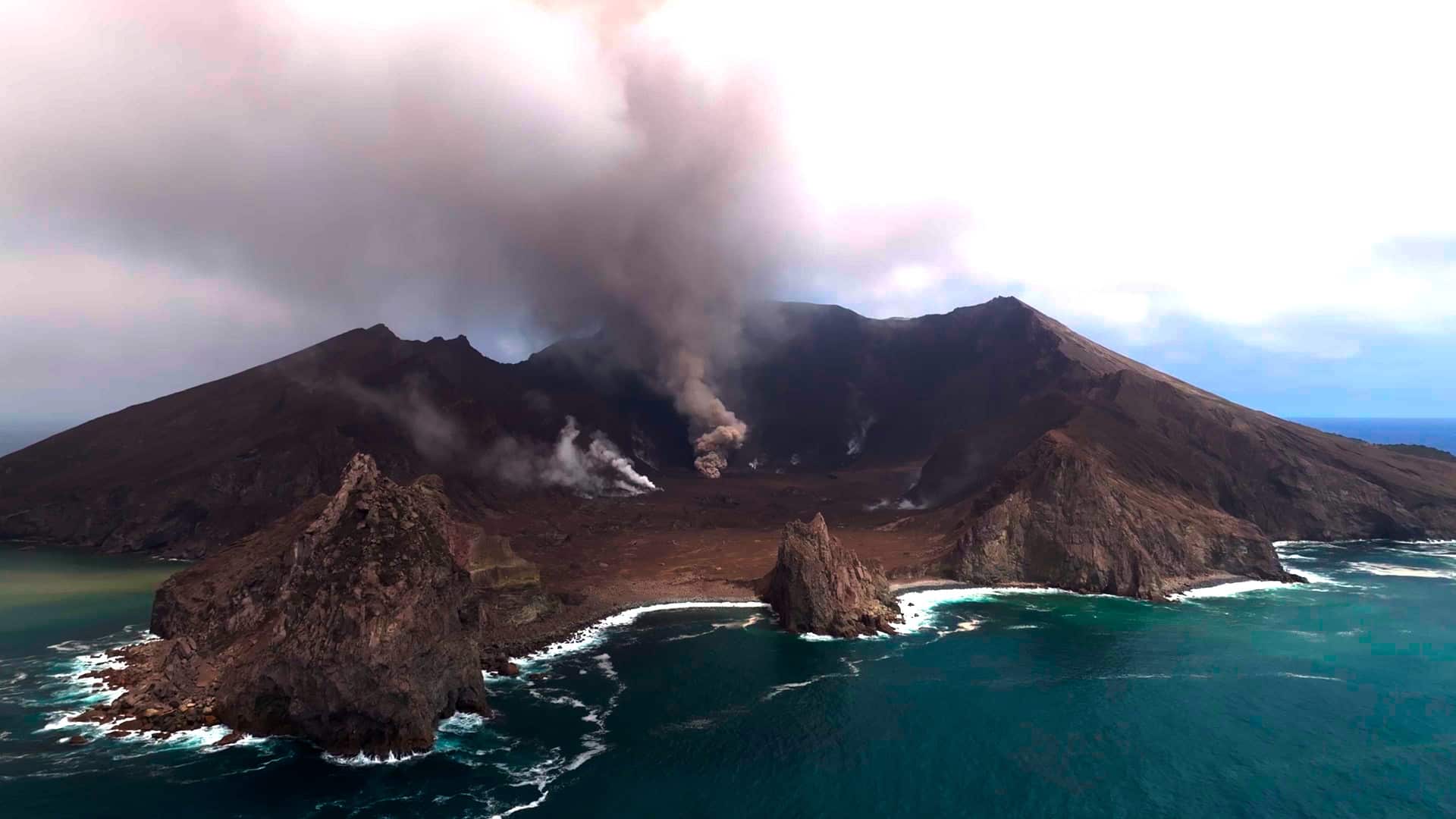 ニュージーランド 火と水のカラフル大地〜マオリ・伝説の絶景